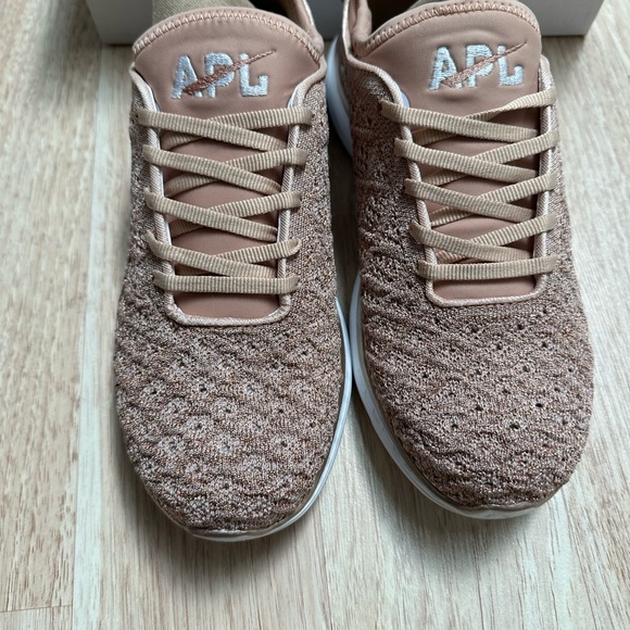 New with Box APL Rose Gold Tech Phantom Sneakers 8.5 - Picture 2 of 14